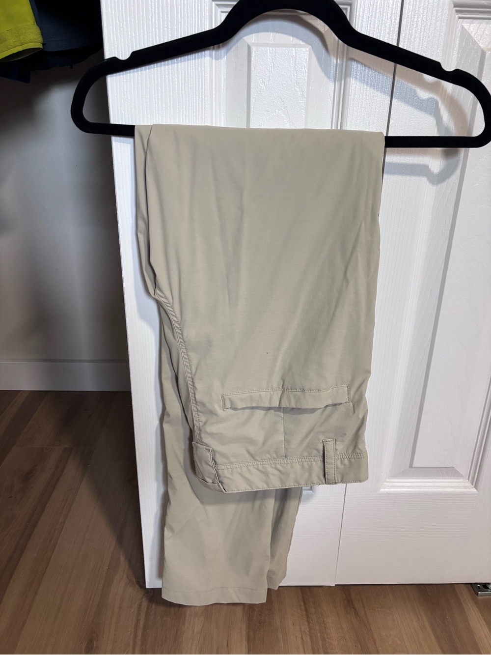 686 Men's Khaki Chino Pants in Light Beige
